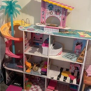 L.O.L. Surprise! Pink and Orange Dollhouse with Slide